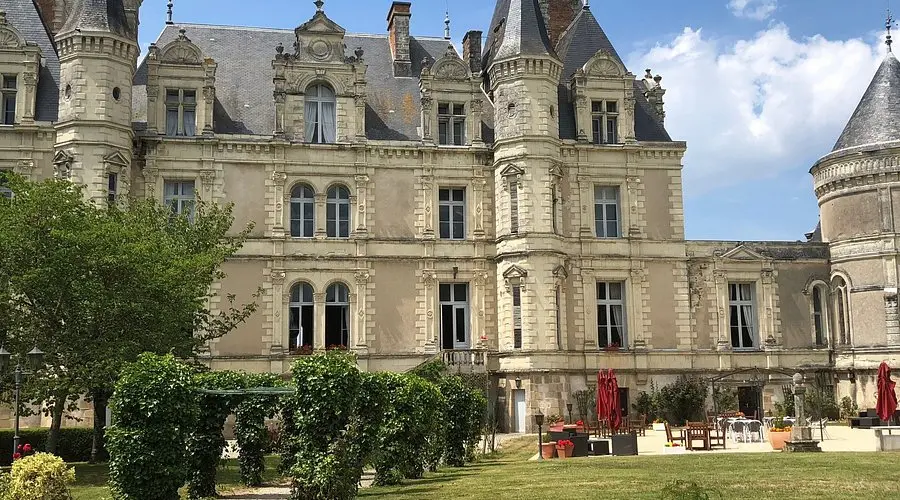 Explorer le Château de la Tremblaye