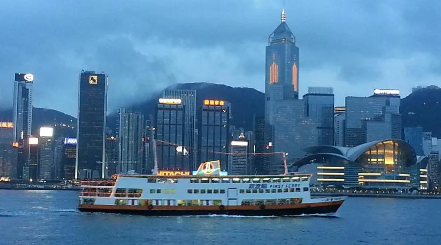 Profiter de la vue sur Hong Kong depuis la Tsim Sha Tsui Promenade