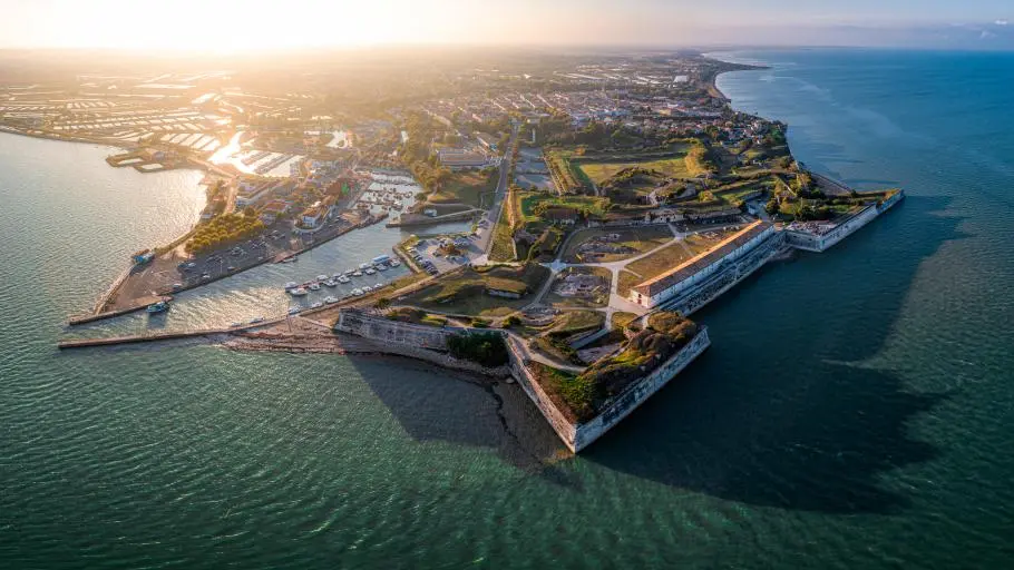 Visiter la citadelle du Château d'Oléron