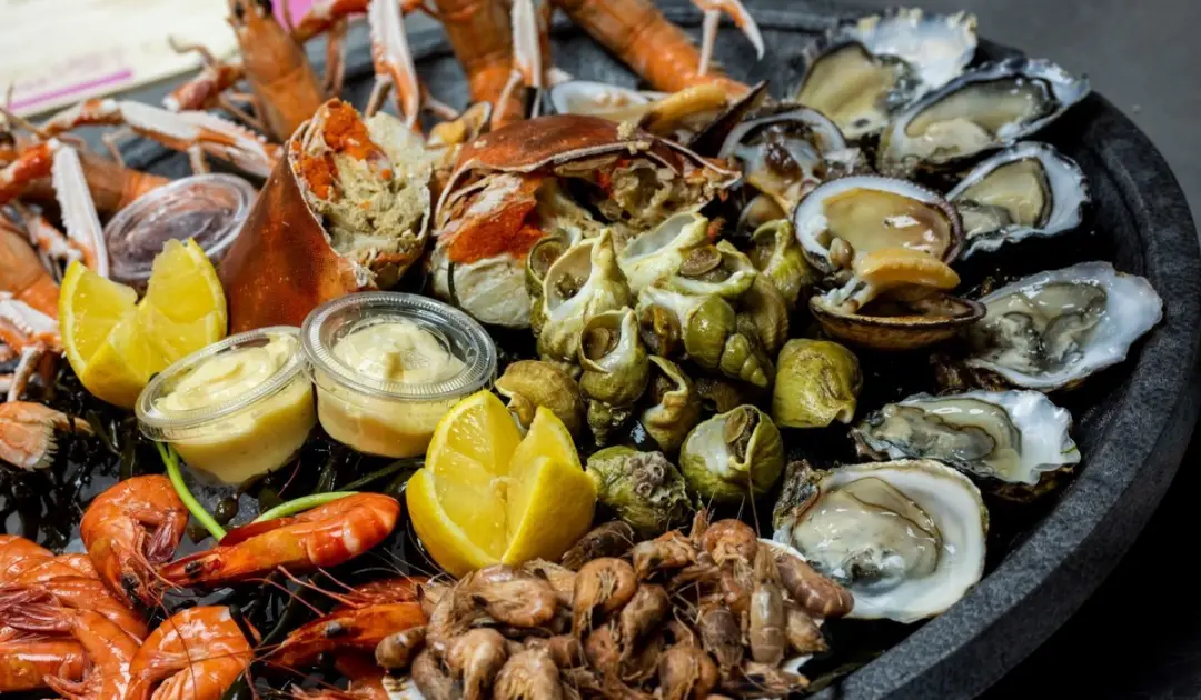 fruits de mer et huîtres