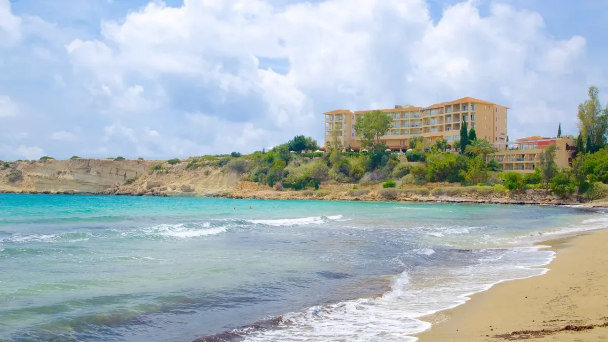 plage de Coral Bay à Paphos
